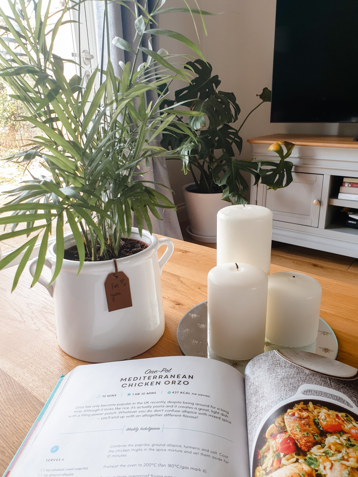 For You White Eared Pots