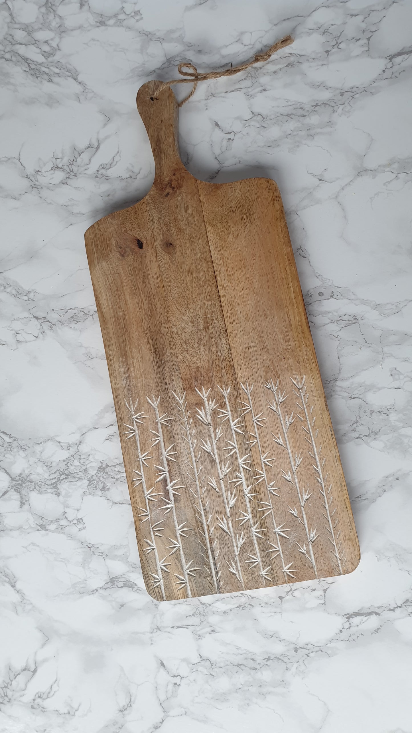 Leaf etched mango wood chopping board