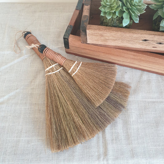 Natural Straw Brushes