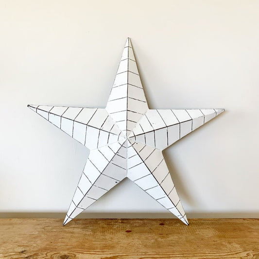 Rustic barn star hoe accessory. Perfect for country style homes, barn style interiors or modern country finishes.  Add to kitchen decor for ountry kitchen styling.