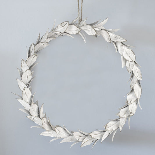 Vintage White Wreath of Leaves