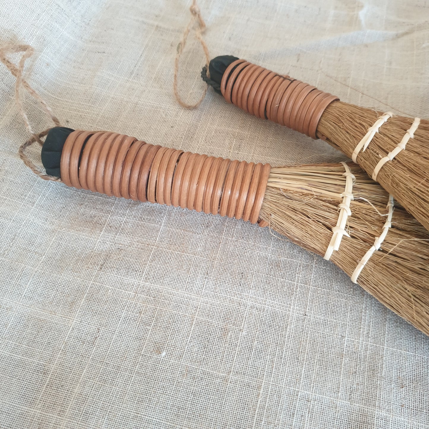 Natural Straw Brushes
